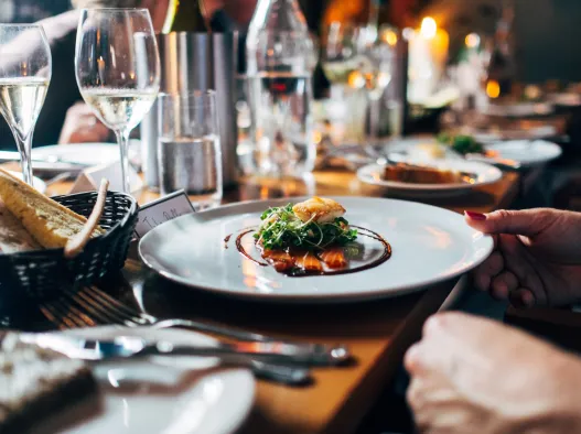 Dining - lifestyle