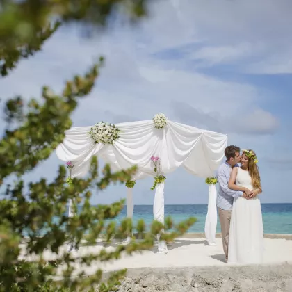 Umuru Dhvahuge Wedding Blessings Package at Centara Ras Fushi Resort & Spa Maldives