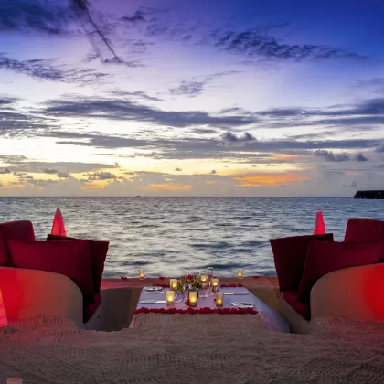 Romantic Sand Sofa Dinner at Centara Ras Fushi