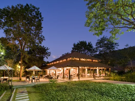Eat & Drink at Centara Chaan Talay Resort & Villas Trat