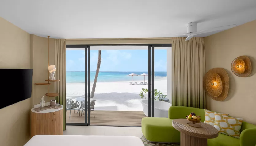 Beachfront room with open air bath