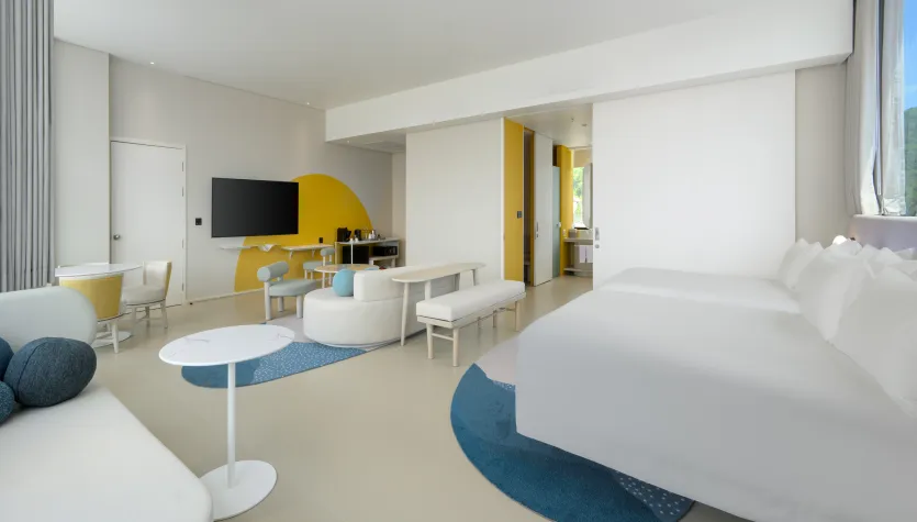 CKR deluxe suite ocean view 1 CKR deluxe suite ocean view 1