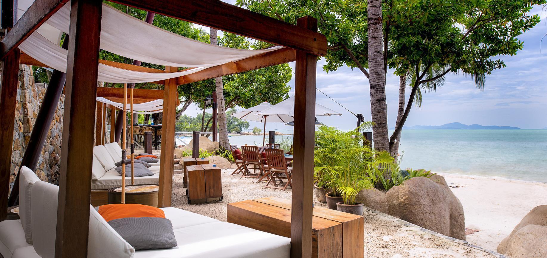 Coast Beach Club at Centara Grand Mirage Beach Resort Pattaya