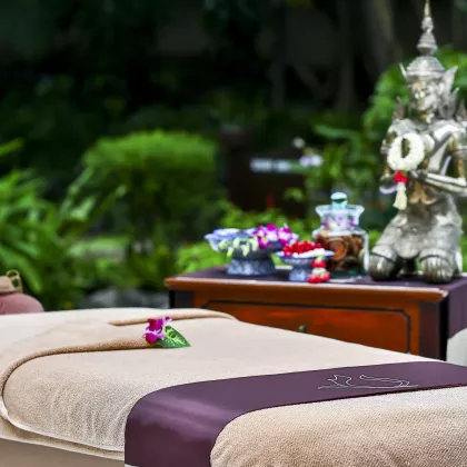 Spa Cenvaree massage at Centara Grand Beach Resort & Villas Hua Hin