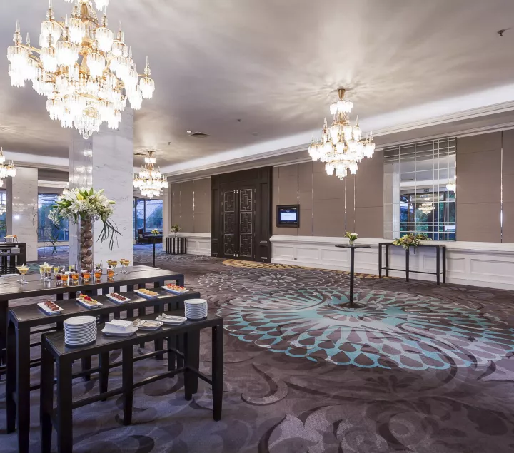 vibhavadee-ballroom-foyer