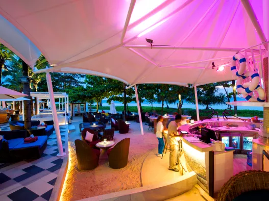 barefoot bar