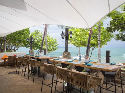 Coast Beach Club at Centara Grand Mirage Beach Resort Pattaya
