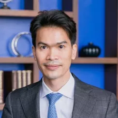 Gun Srisompong